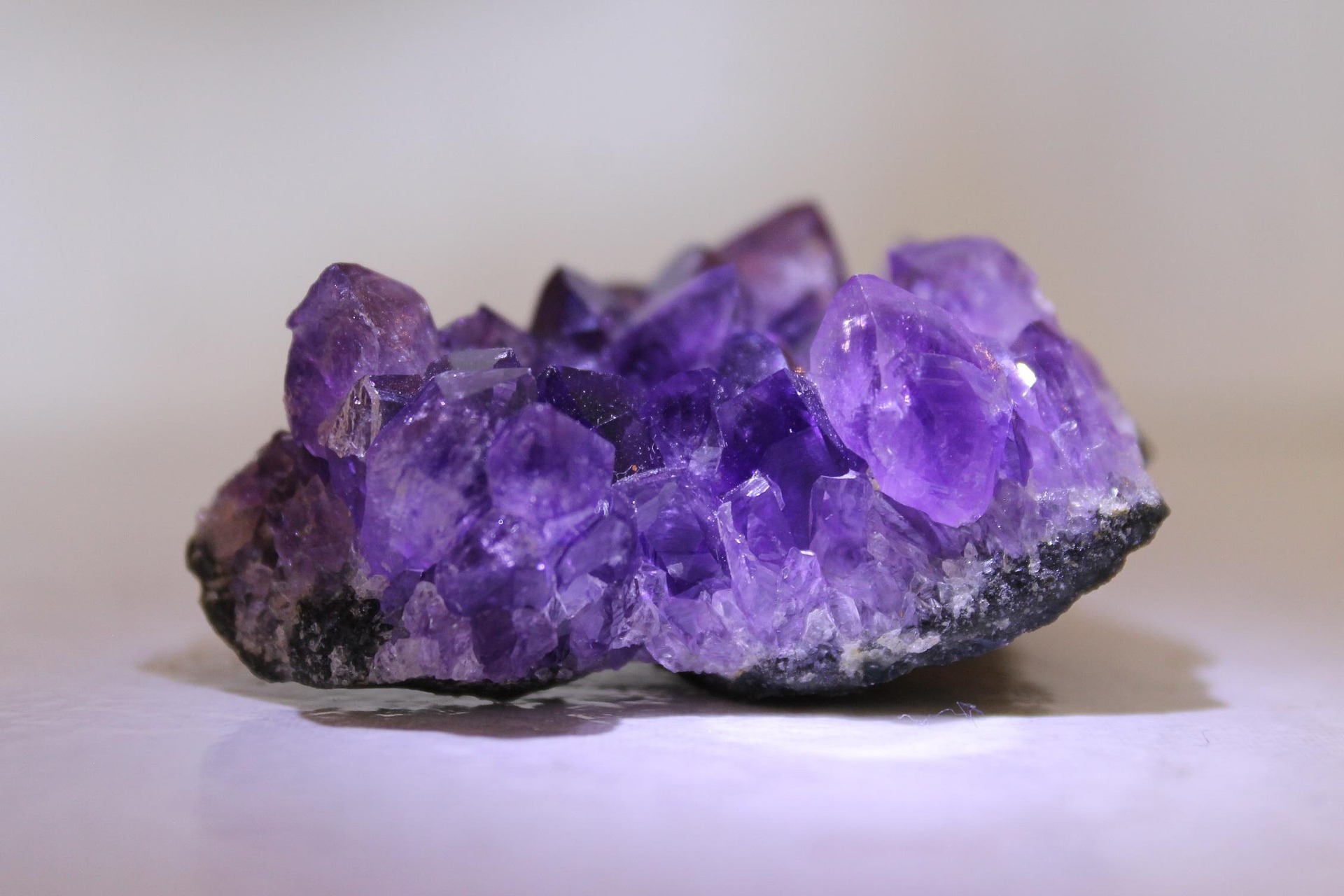 shuutoka precious stone 3259727 1920